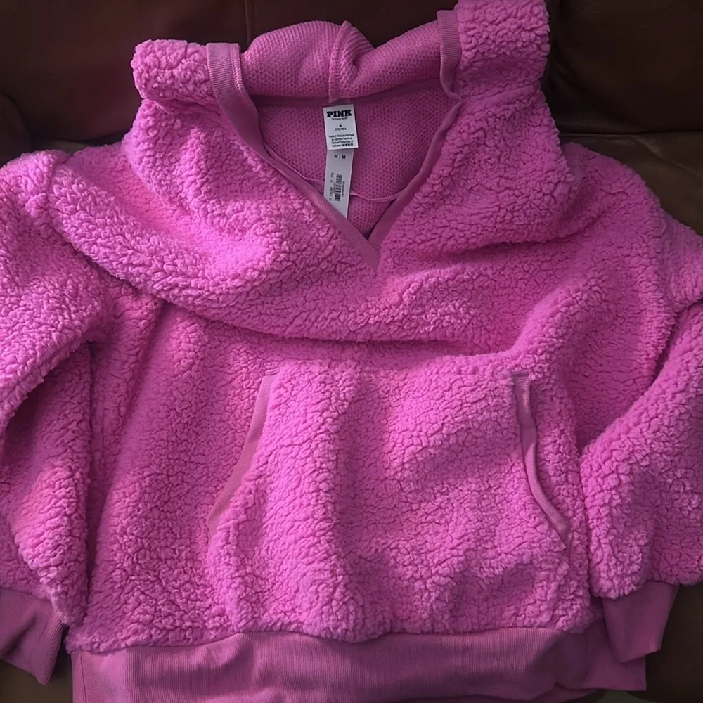 S🚫LD NWT Victoria's Secret Pink Textured Hoodie SIZE: Medium Very Soft - Picture 3 of 3